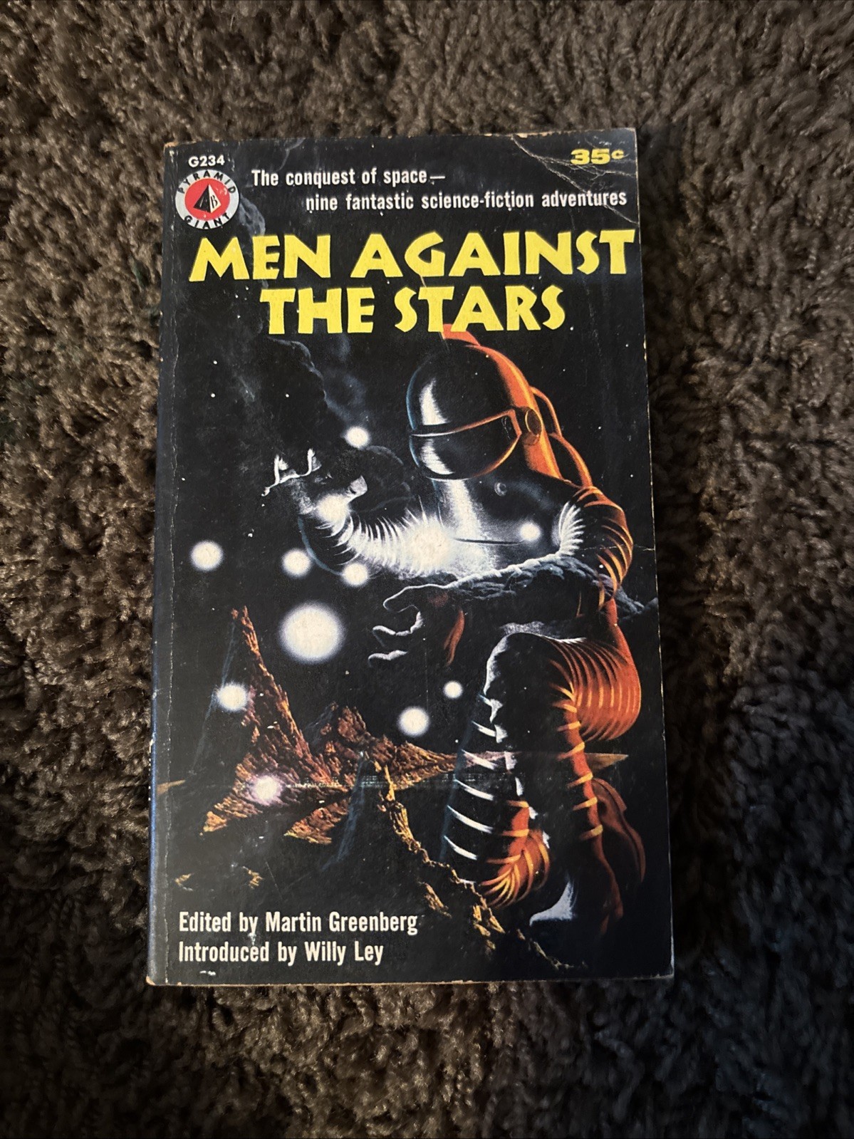 Men Against the Stars – Edited by Martin Greenberg – Pyramid Books Edition 1957