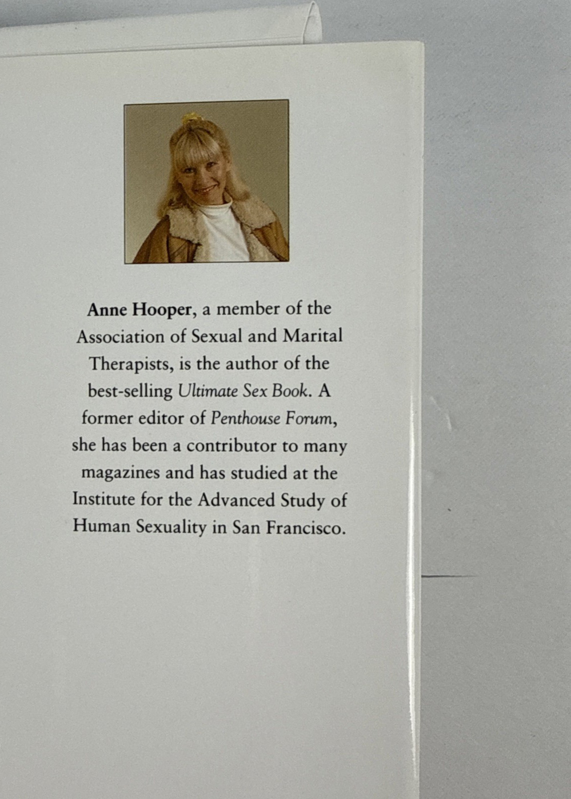 Anne Hooper&rsquo;s Pocket Sex Guide-96 pages, illustrated, HC w/DJ-1994