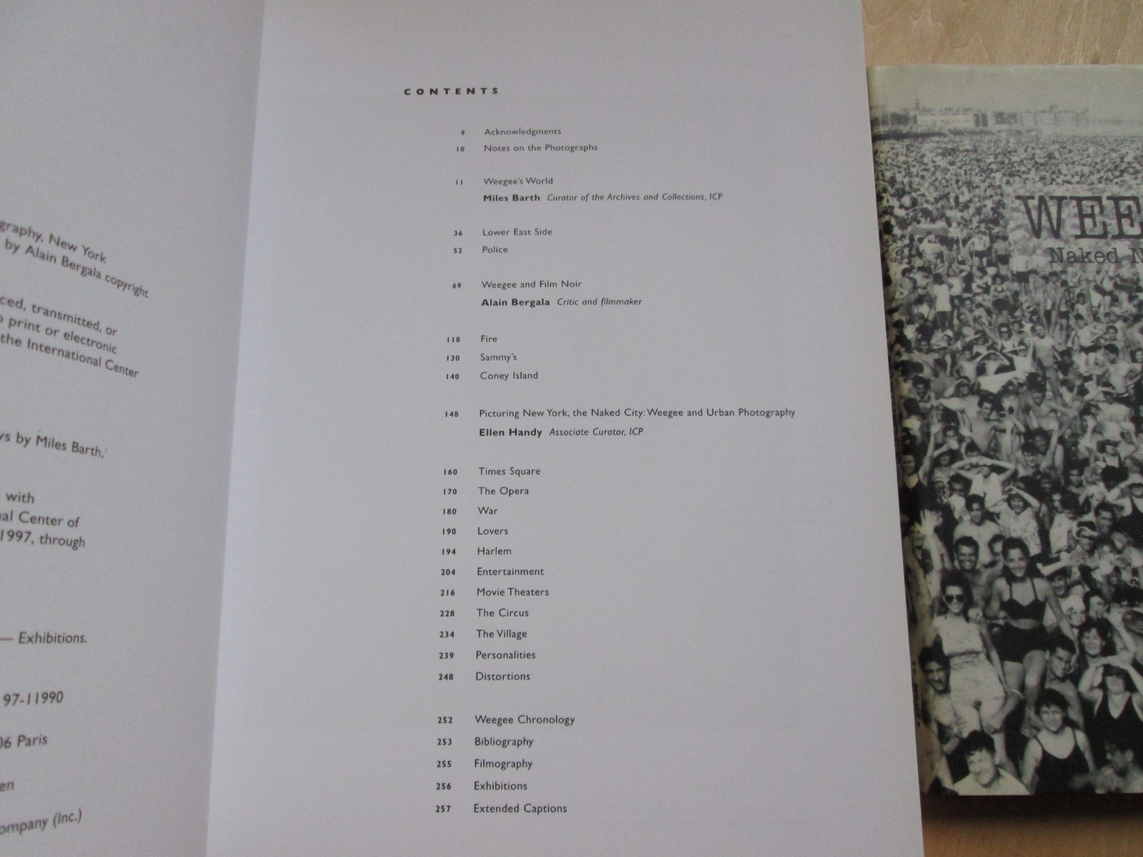 2 Weegee books Weegee&rsquo;s World and Weegee: Naked New York 1997/2000