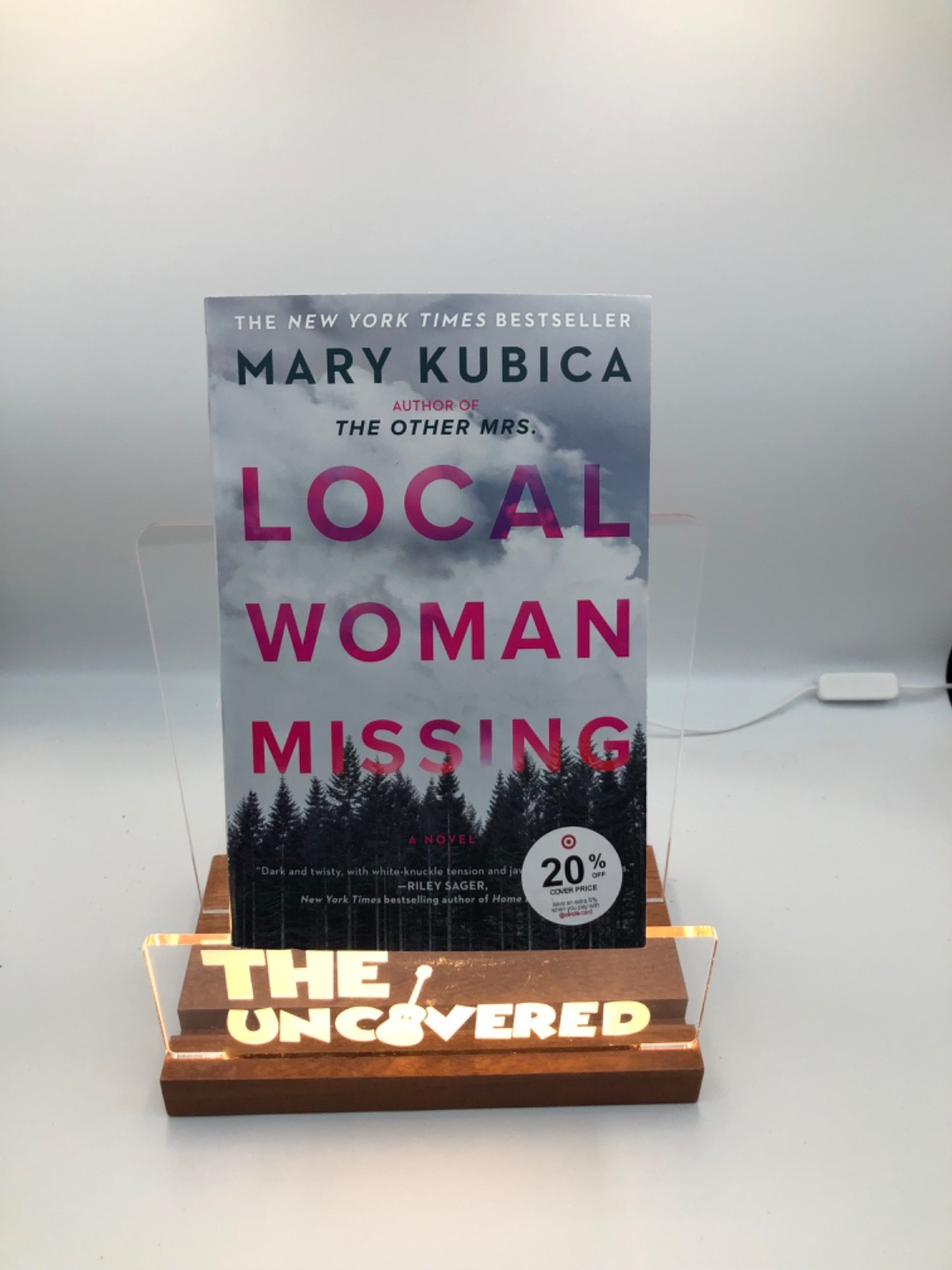 Local Woman Missing: Novel By Mary Kubica&rsquo;s (2021 Paperback)