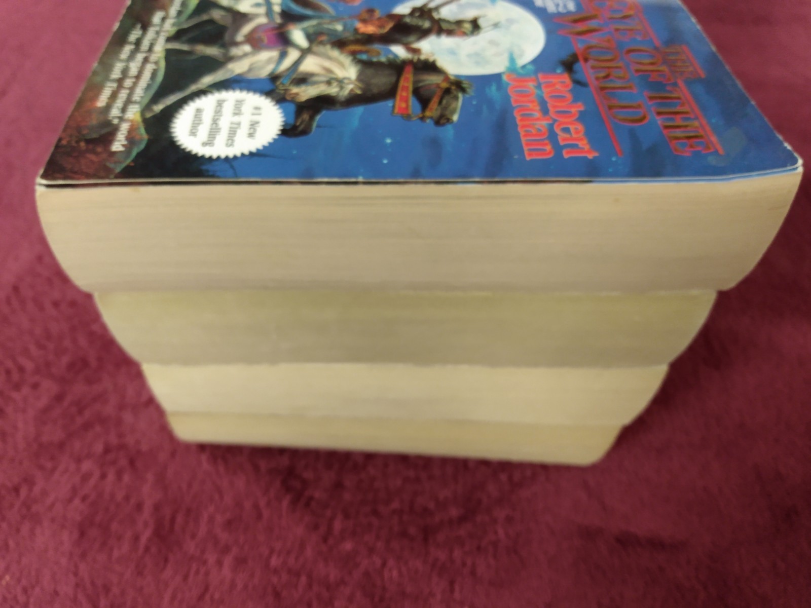 8 ROBERT JORAN PB WHEEL OF TIME NOVELS. THE FIRST EIGHT. ACCEPTABLE OR BETTER.