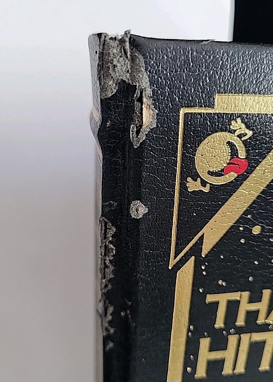 The More Than Complete Hitchhiker&rsquo;s Guide Douglas Adams 1987 Leather bonding