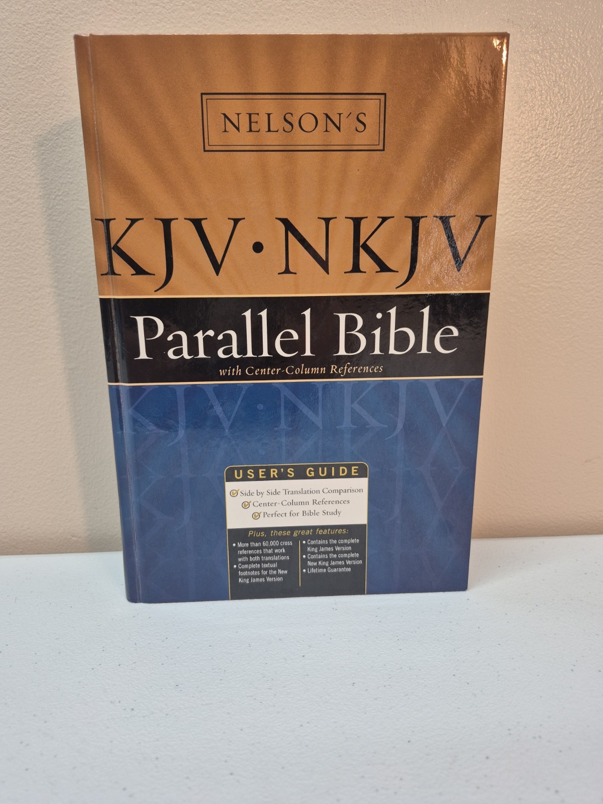 Nelson&rsquo;s KJV/NKJV Parallel Bible with Center-Column References 1st Pages Removed