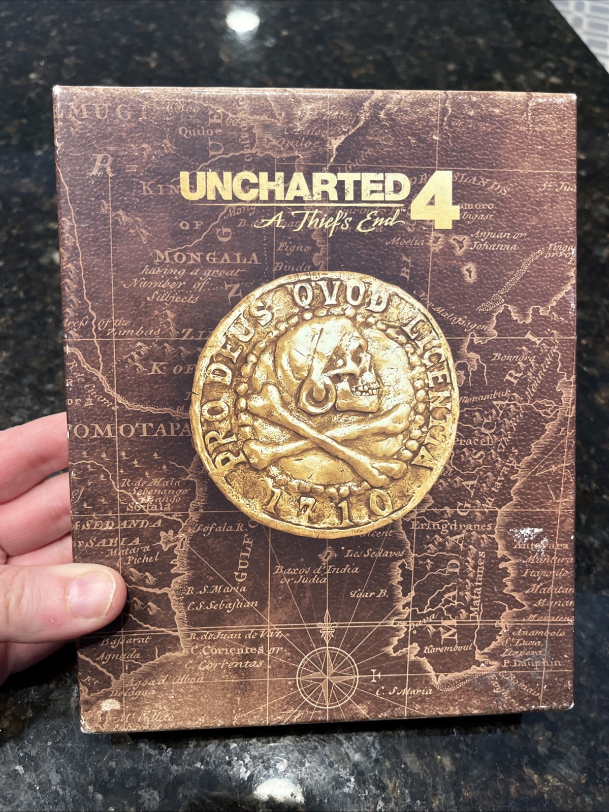 Uncharted 4: A Thief&rsquo;s End Collector&rsquo;s Edition Strategy Guide: Book No Game