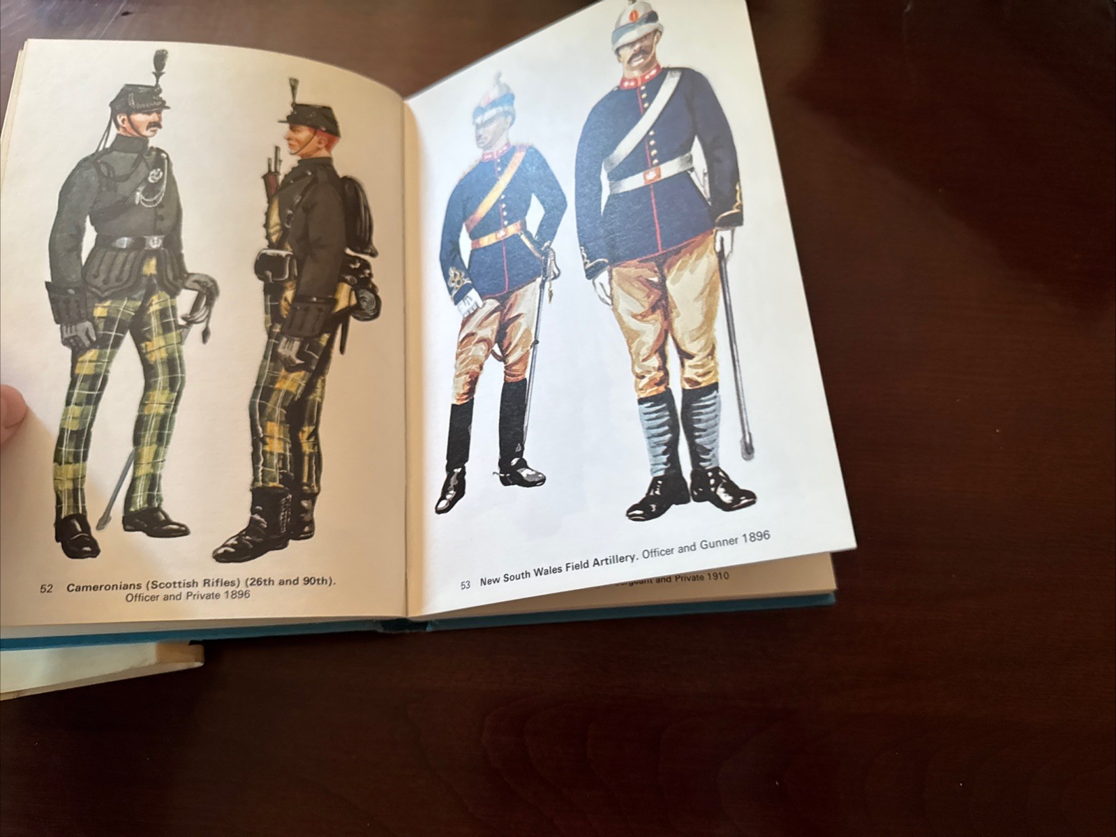 Infantry Uniforms, Book Two – A Blandford Encyclopaedia in Colour
