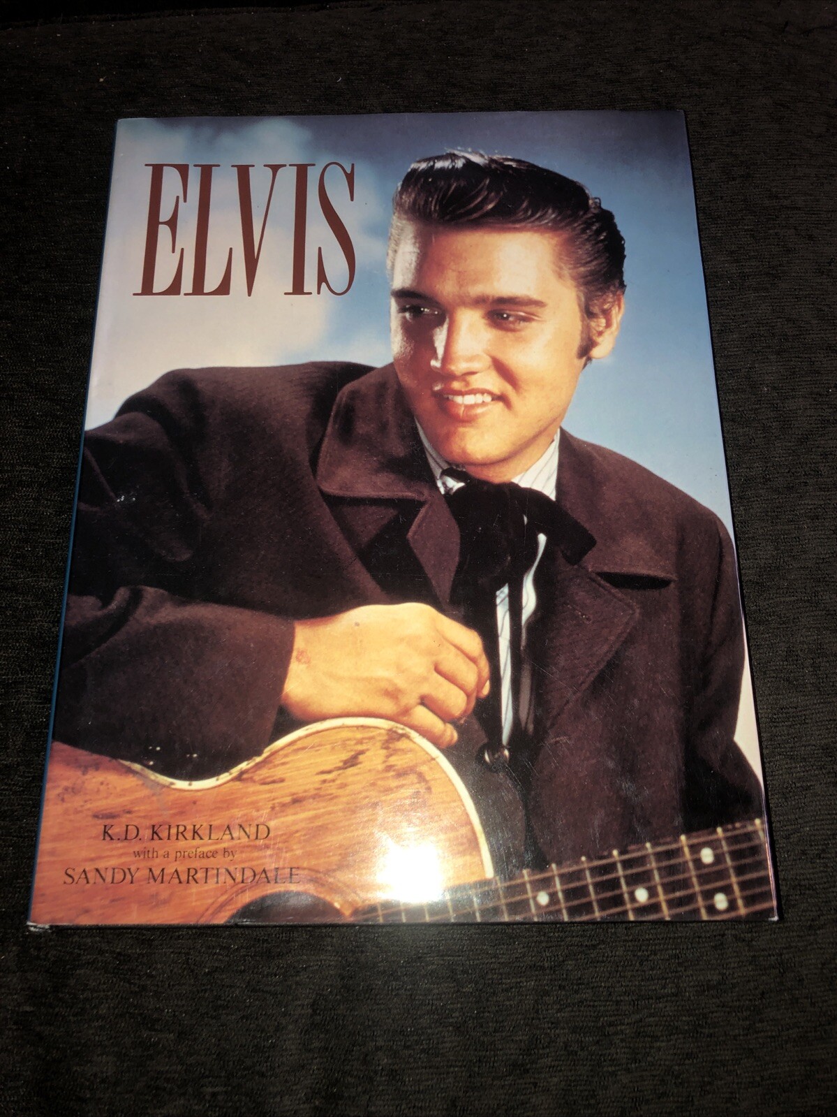 Huge 1998 Hardcover Book ELVIS, Many Photos, 9 3/8&Prime; x 12 1/4&Prime; x 5/8&Prime;, 112 Pages