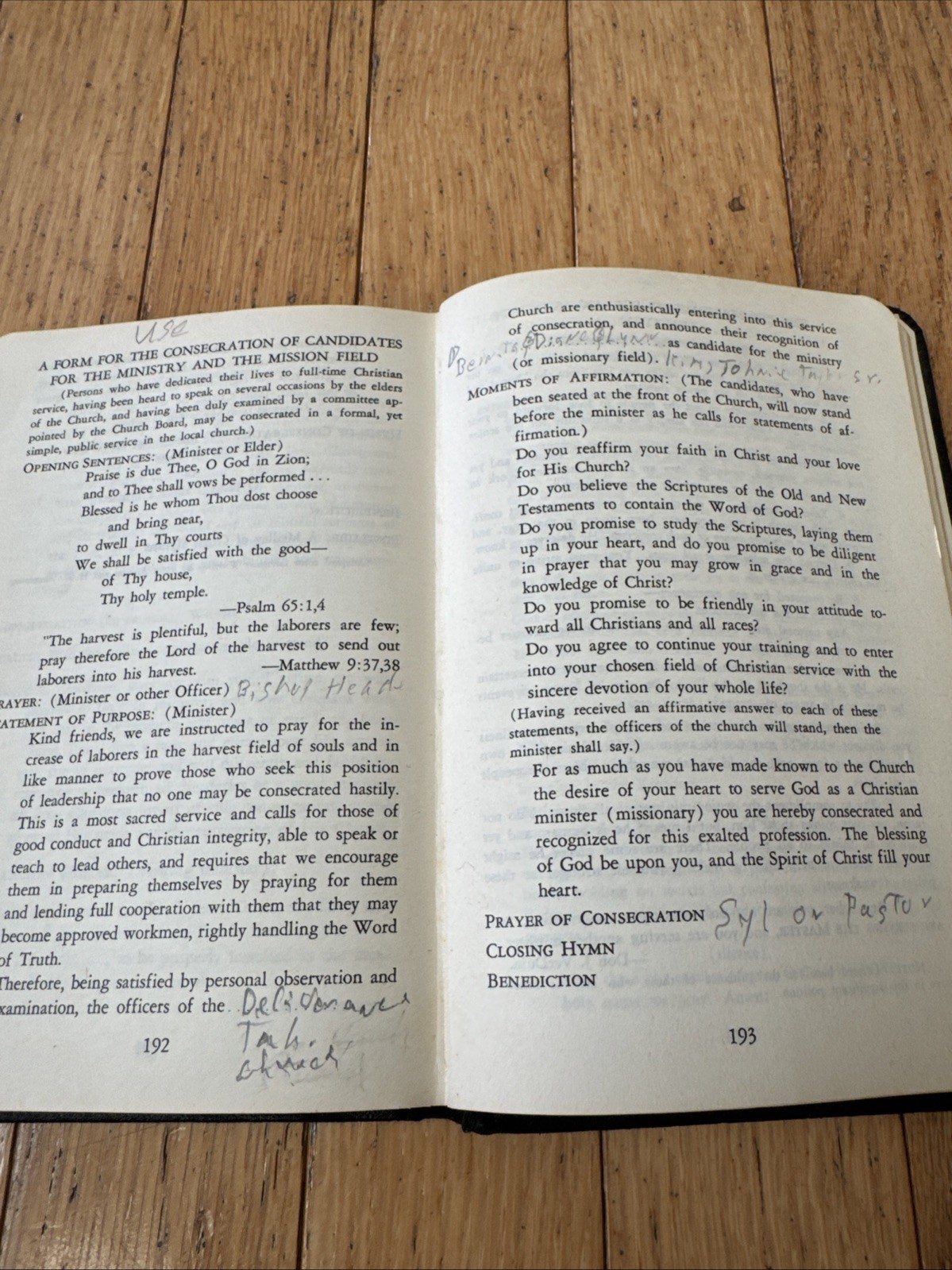 Minister&rsquo;s Service Manual – Hardcover By Hutton, Samuel Ward 1967 Third Printing